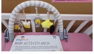 Baby soft activity arch