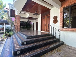 Beautiful Two Storey House for Rent in Hillsborough Village, Muntinlupa City
