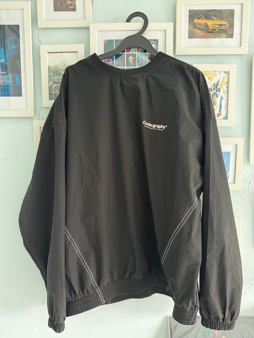 Code graphs vintage jacket (Category: Hoodies) located in Singapore. Submitted by unknownhuman (Listing ID 1302219291, Image 2). Description: .