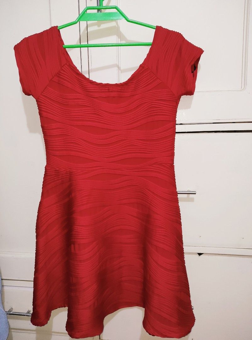 Forever 21 Off Shoulder Textured Dress Red Dress Women s Fashion Dresses Sets Dresses on Carousell