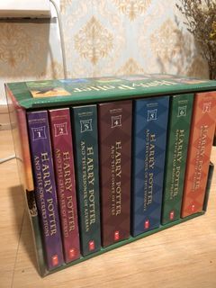 Harry Potter box set. books 1-7