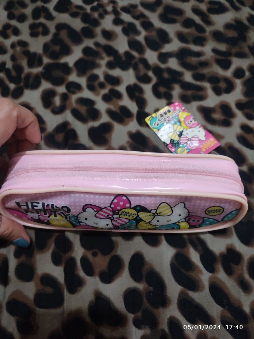 Hello kittypencil pouch, coinspurse,bag charm's (Category: Purses & Pouches) located in Manila. Submitted by kittybabe198524 (Listing ID 1302354259, Image 2). Description: BUY NOW PAY NOW PAYMENTS FIRST PRIORITY Sanrio license Japan set only.
