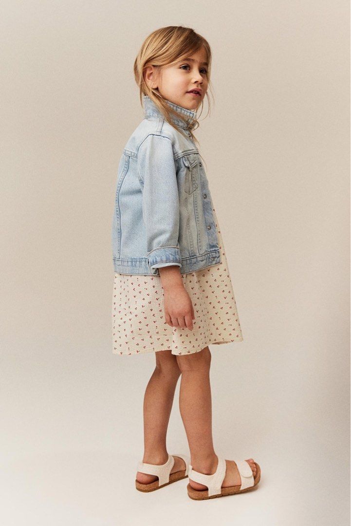 H&M original denim jacket for kids (Category: Babies & Kids Fashion) located in Samal. Submitted by TheSecondChanceShop (Listing ID 1302387480, Image 1). Description: .