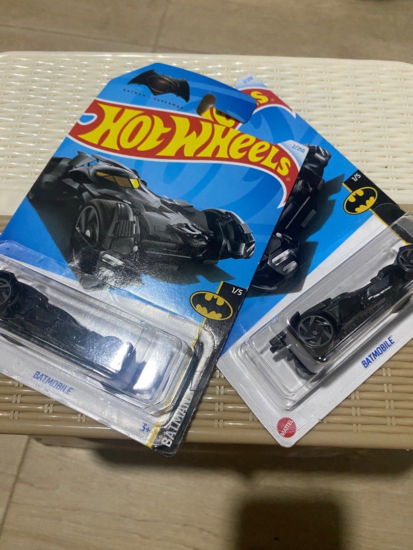Hot Wheels | Bat Mobile 1/5 (Category: Vehicle & Diecast Models) located in Muntinlupa City. Submitted by onlythv (Listing ID 1302329438, Image 1). Description: Hot Wheels Bat mobile 1/5 P 200 / piece P 350 / if buy all MOP: BPI/ Gcash/ Landbank MOD: Lalamove / Angkas Padala/ Grab.