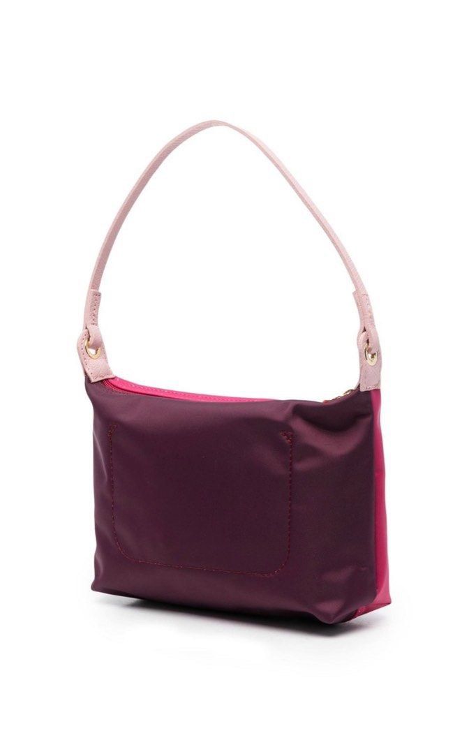 Longchamp Le Pliage Re-Play shoulder bag (Category: Luxury Bags & Wallets) located in San Juan City. Submitted by kendallxx (Listing ID 1302309521, Image 2). Description: - used once only - in perfect condition! - got this for 7k - can send pics to serious buyers only .