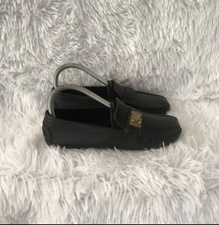 LOUIS VUITTON LEATHER LOAFERS 🖤
