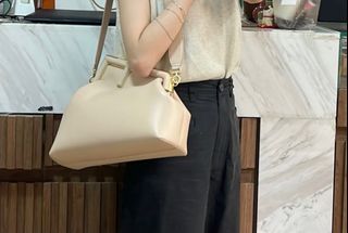 （分類：）位於 。 由 keineisha 提交（商品編號 1297574699，圖片 1）。簡介： 。