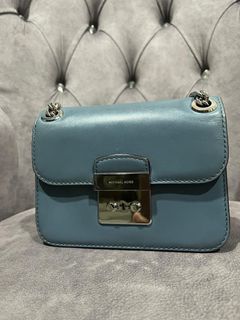 (Category: ) located in . Submitted by thriftbytiya (Listing ID 1302263336, Image 1). Description: .