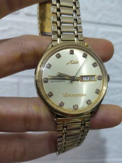 (Kategori: ) berada di . Dikirim oleh jual_beli_pajangan (ID iklan 1302318865, Gambar 1). Deskripsi: .