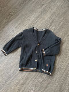(Category: ) located in . Submitted by jr.wardrobe (Listing ID 1302305881, Image 1). Description: .