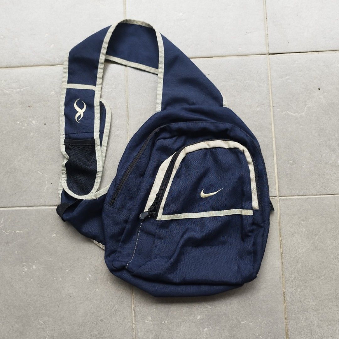 NIKE CROSSBODY VINTAGE Men s Fashion Bags Sling Bags on Carousell