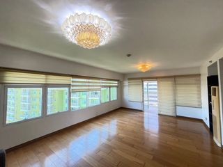 One Serendra 3BR(193sqm) for rent for lease