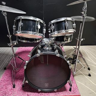 (Category: ) located in . Submitted by drummersboutique (Listing ID 1302218390, Image 1). Description: .