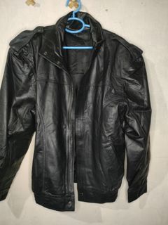 Pure Leather Jacket Size Large to XL brand California Guys and Cals