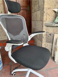 RUSH Computer Chair barely used
