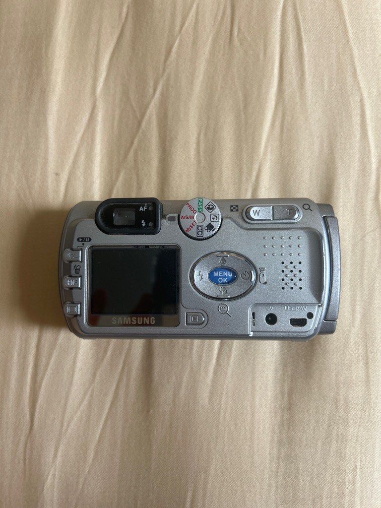 Samsung Digicam (Category: Cameras) located in Binan City. Submitted by vintagebyella (Listing ID 1302229458, Image 2). Description: Fully Functional No issues Second hand Please still manage expectations Very negotiable ! Cosmetics 8/10 Samsung Digimax V3 3.2 Mega Pixels 12 x Zoom Date stamp 1.5” LCD PHOTO, VIDEO AND VOICE RECORDING Uses AA BATTERIES Inclusions: Memory Card 256MB Unit Location: Quezon City or Binan Laguna Delivery: LBC/JNT/Lalam