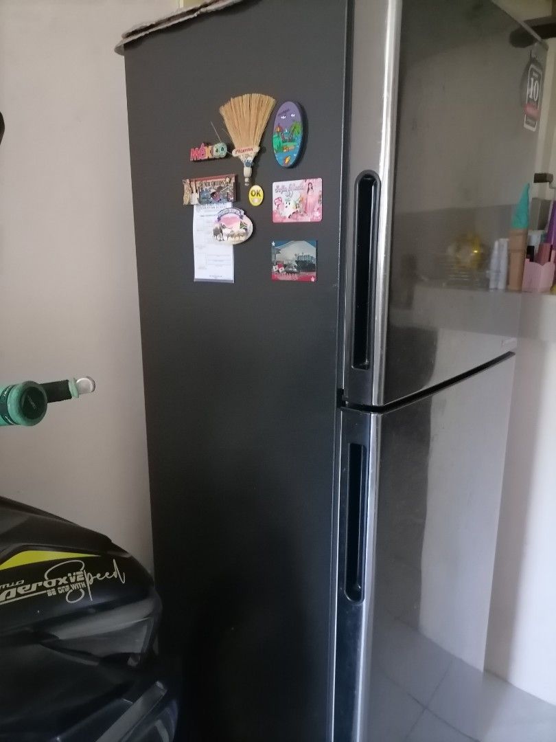 Sharp j-Tech inverter (Category: Refrigerators and Freezers) located in Dasmarinas. Submitted by carrinarad63063 (Listing ID 1302309071, Image 1). Description: Sharp j-Tech inverter no scratch no issue no repair history line new. 10 years warranty sa sharp. Reason - uuwi na po ng province..