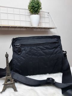 (Kategori: ) berada di . Dikirim oleh takeonme.id (ID iklan 1302316613, Gambar 1). Deskripsi: .