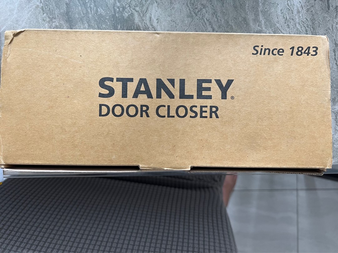 Stanley Door Closer, Furniture & Home Living, Security & Locks, Locks