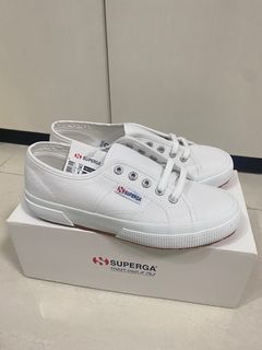 （分類：）位於 。 由 98.closet 提交（商品編號 1302324396，圖片 1）。簡介： 。