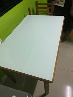 TABLE TOP GLASS WHITE COATED