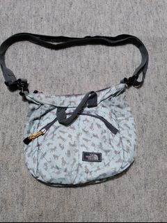 THE NORTH FACE TREKKING-HIKING SLING BAG