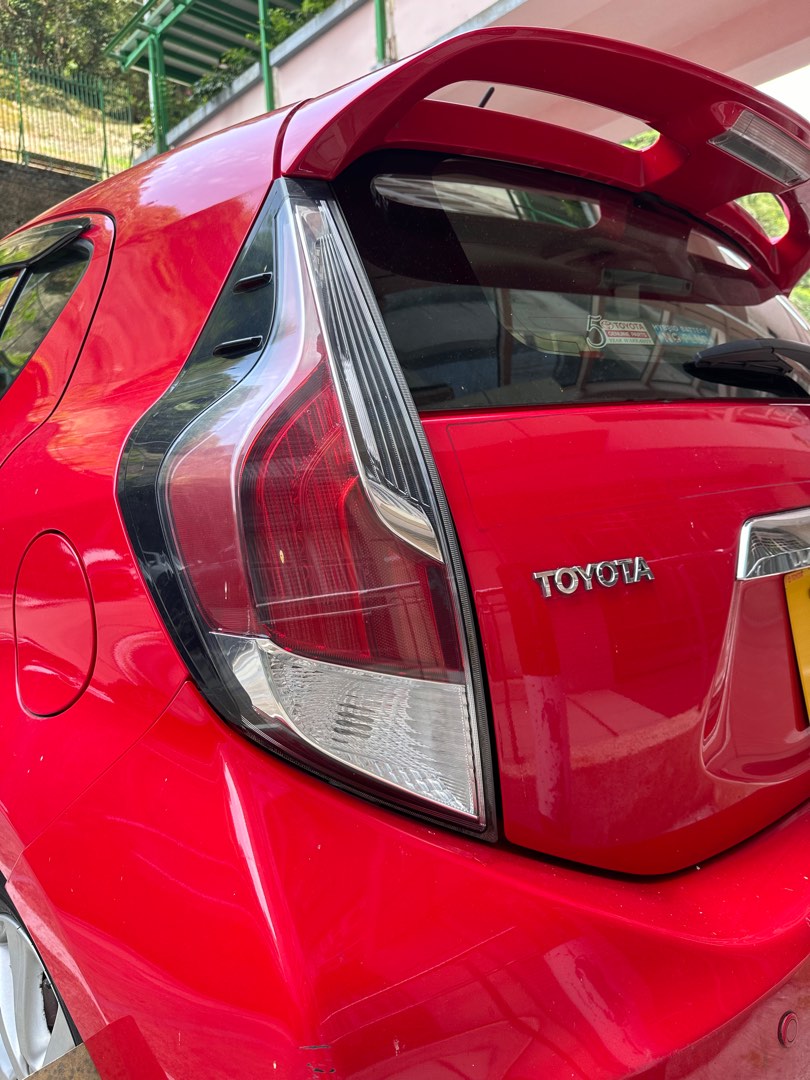 Toyota Aqua Prius C C Hybrid Auto62863131008001111