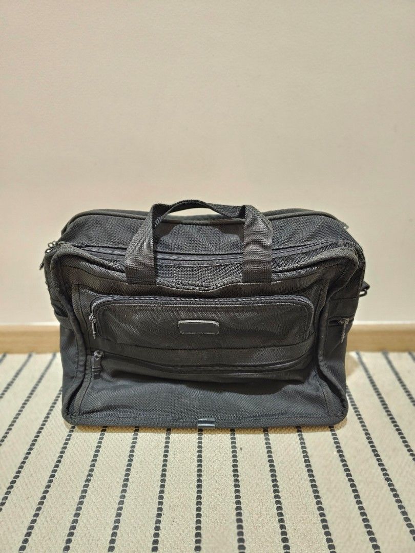 Tas laptop tumi original outlet