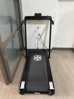 UCM Lifestyle treadmill w/ bluetooth speaker