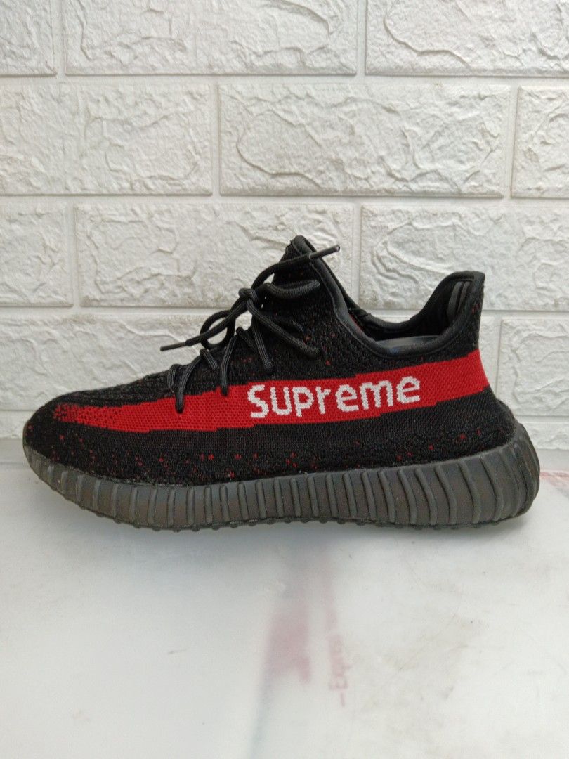 Yeezy supreme real 2025