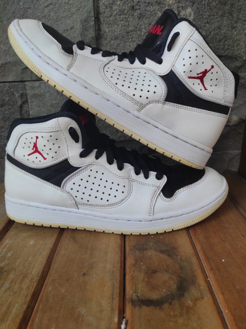 Sepatu Jordan Access Trainer White Nike Jordan Access JumPman