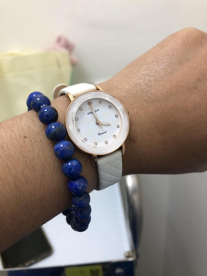 AMORE DOLCE ITALY WATCH (Category: Women's Watches) located in Pantabangan. Submitted by Graciana17 (Listing ID 1302550482, Image 1). Description: Japan movement Purchased from JAPAN Mother of pearl dial Diamonds 💎 ♦️ 🔹️.