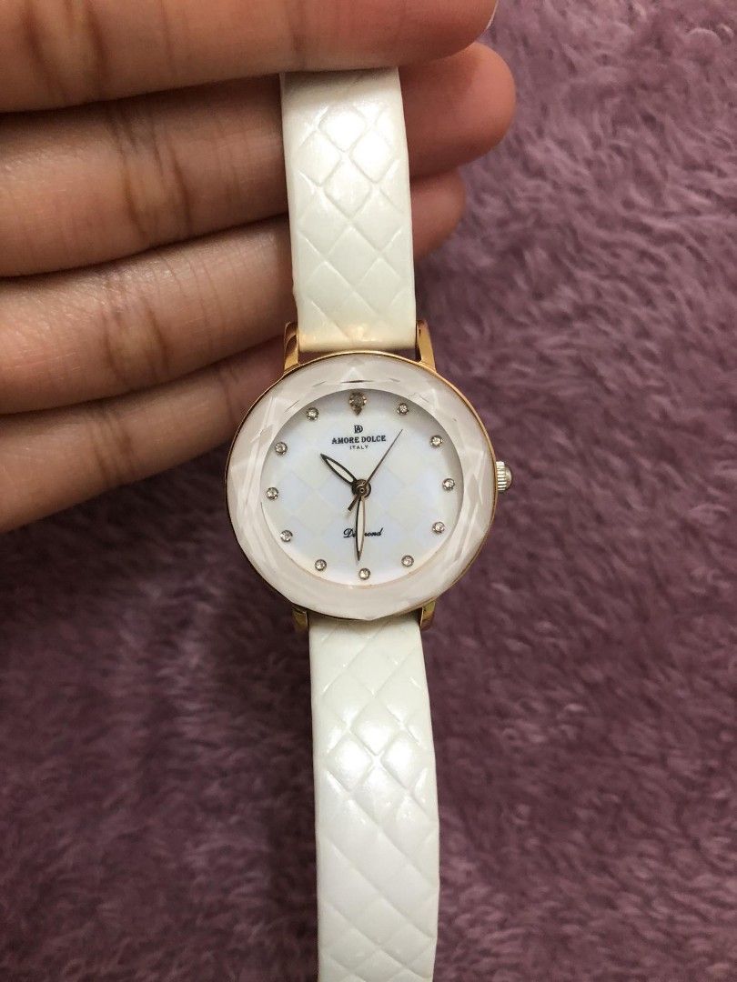 AMORE DOLCE ITALY WATCH (Category: Women's Watches) located in Pantabangan. Submitted by Graciana17 (Listing ID 1302550482, Image 2). Description: Japan movement Purchased from JAPAN Mother of pearl dial Diamonds 💎 ♦️ 🔹️.