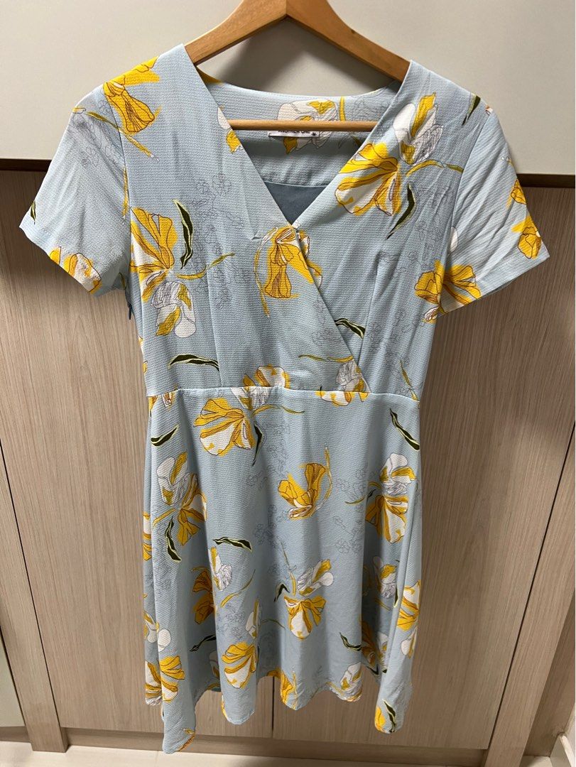 Another One Floral Dress in Light Blue, Women's Fashion, Dresses