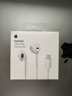 Apple Earphones Authentic Sealed (lightning connector)