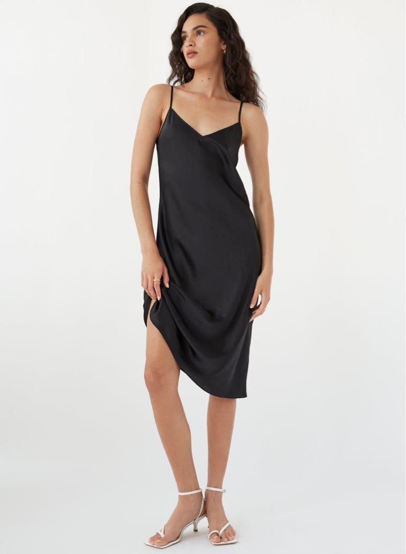Aritzia Wilfred Only Slip Satin Midi Dress in size XS Black