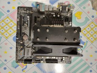 （分類：）位於 。 由 endochan 提交（商品編號 1302504189，圖片 1）。簡介： 。