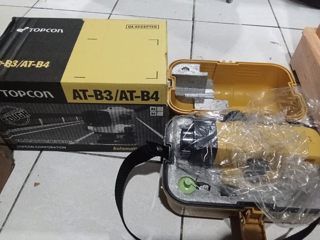 Auto level Topcon Brand (Category: Construction Tools & Equipment) located in Manila. Submitted by ecalnerjef66032 (Listing ID 1302416051, Image 2). Description: Complete package Tripod single lock Levelling Staff 3m levelling bubble Reflector vest dash Cleaner Rain Cover educational cd measure tape calibration certificate 1year warranty company: Jammybox Bbc Geoinstrument address: 2nd floor 939 banawe street Quezon city contact #: 09304994255 lo