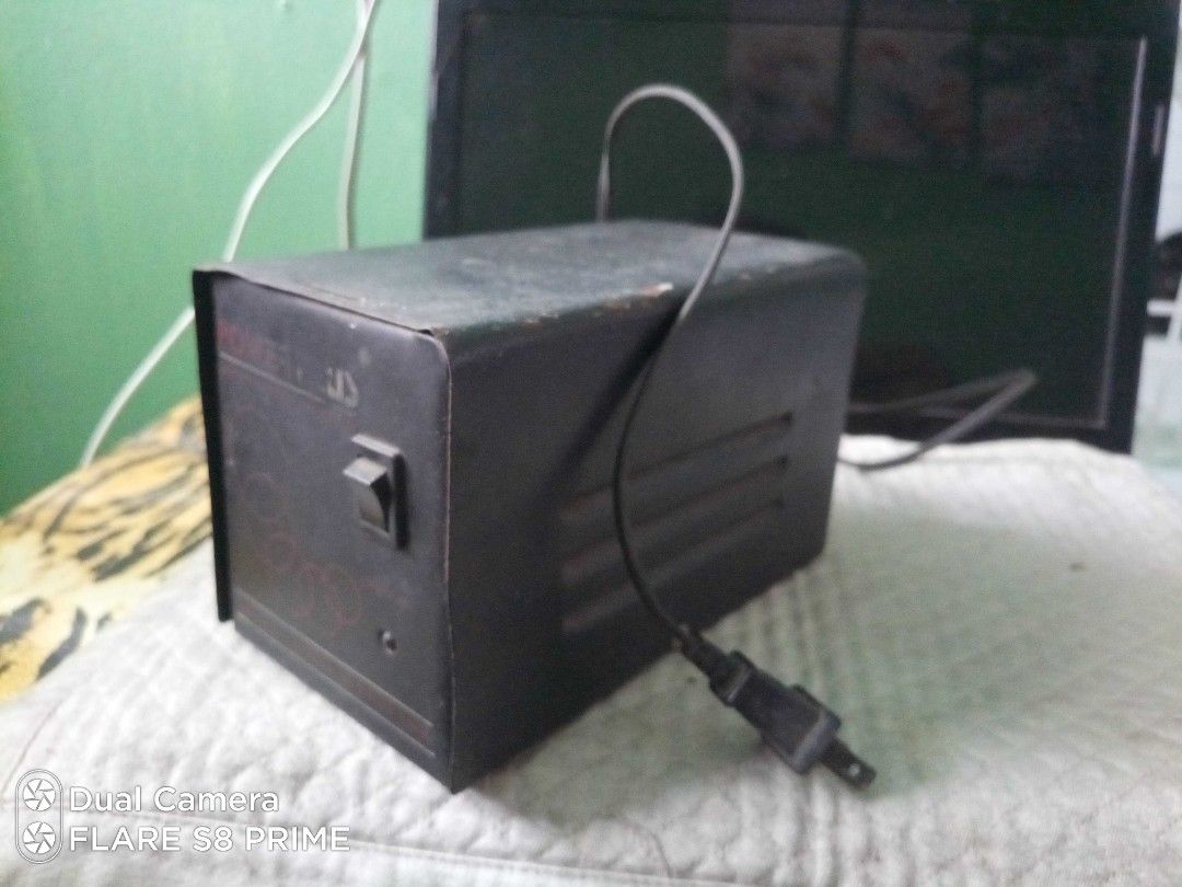 Automatic Voltage Regulator (Category: Cables & Adaptors) located in Cavite. Submitted by richard.heart (Listing ID 1302421829, Image 1). Description: Bought at Best store, at Green hills shopping center some years ago. Works perfectly fine, no damages, just old. RFS: Already have a new one..