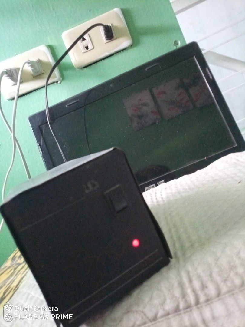 Automatic Voltage Regulator (Category: Cables & Adaptors) located in Cavite. Submitted by richard.heart (Listing ID 1302421829, Image 3). Description: Bought at Best store, at Green hills shopping center some years ago. Works perfectly fine, no damages, just old. RFS: Already have a new one..