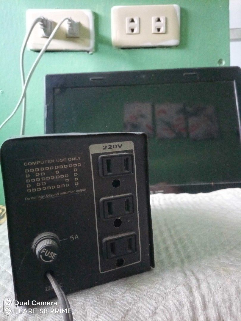 Automatic Voltage Regulator (Category: Cables & Adaptors) located in Cavite. Submitted by richard.heart (Listing ID 1302421829, Image 2). Description: Bought at Best store, at Green hills shopping center some years ago. Works perfectly fine, no damages, just old. RFS: Already have a new one..
