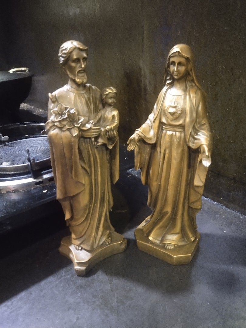 Brass St. Joseph & Mama Mary statue pair display (Category: Religious Items) located in Manila. Submitted by kurukutuk (Listing ID 1302550709, Image 3). Description: brass St. Joseph & Mama Mary statue display 12 x 4 inches HxL made of brass.