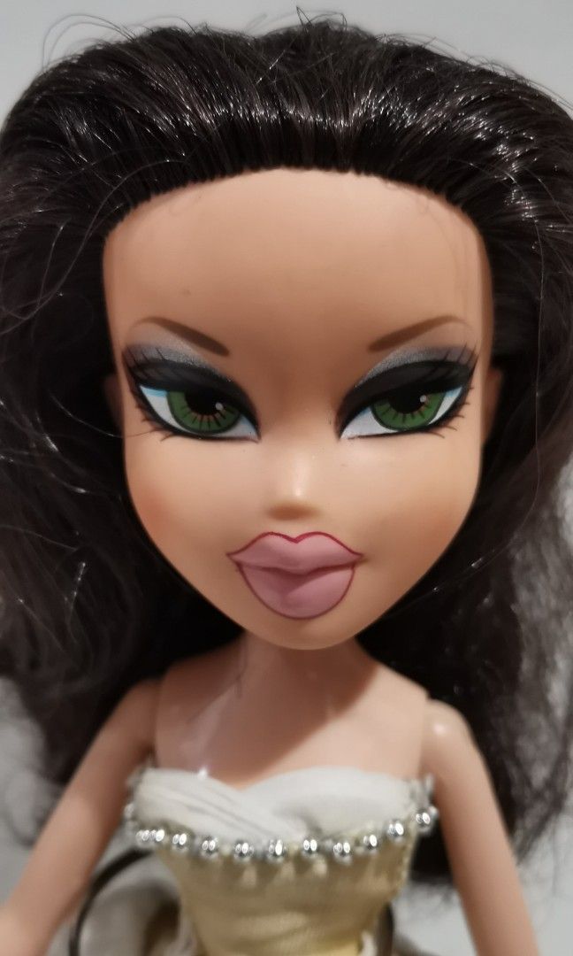 Bratz MGA 2001 Jade doll (Category: Kids Toys) located in Quezon City. Submitted by elliedeclutter (Listing ID 1302504828, Image 2). Description: Sorry po mali yong 3rd picture Nalito lang po 😊 Needs hairspa.Message me for any questions..