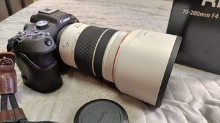 Canon RF 70-200 f4 IS USM lens