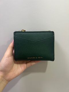 Charles & Keith Cayce Short Dark Green Cards Coins Wallet