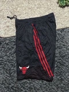 Chicago bulls jersey short by adidas
