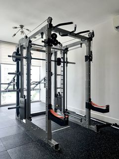 COMMERCIAL HOME GYM