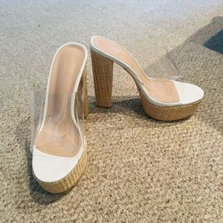 Cuccoo Chunky Heeled Sandals (Size 10)
