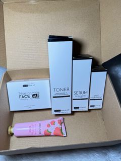 Dermorepubliq basic acne and oil control kit