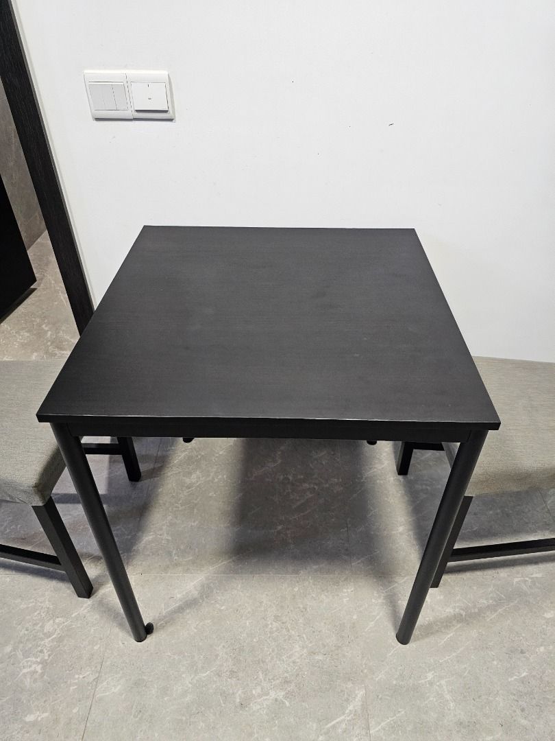 Dining table (Category: Tables & Sets) located in Singapore. Submitted by ng_ngoi.pc (Listing ID 1302395113, Image 3). Description: Small dining table and 2 chairs. Chair cover washable. .